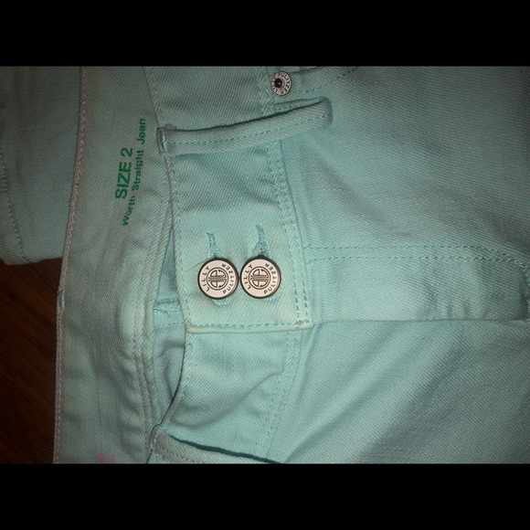 Authentic Lilly Pulitzer Light Blue Jeans - Picture 2 of 4